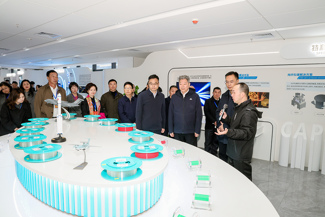 1764826083697901.png 640 (1).png